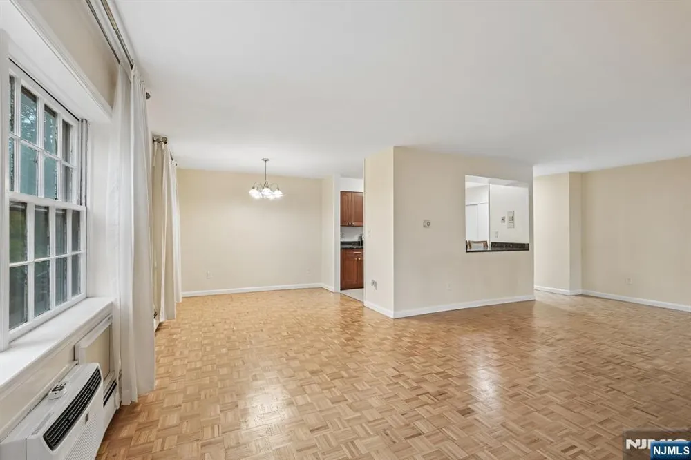135-167 S Maple Avenue 143 B Ridgewood, NJ 07450