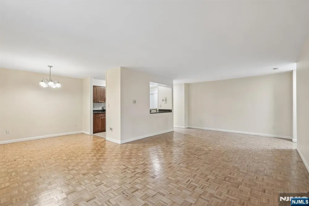 135-167 S Maple Avenue 143 B Ridgewood, NJ 07450