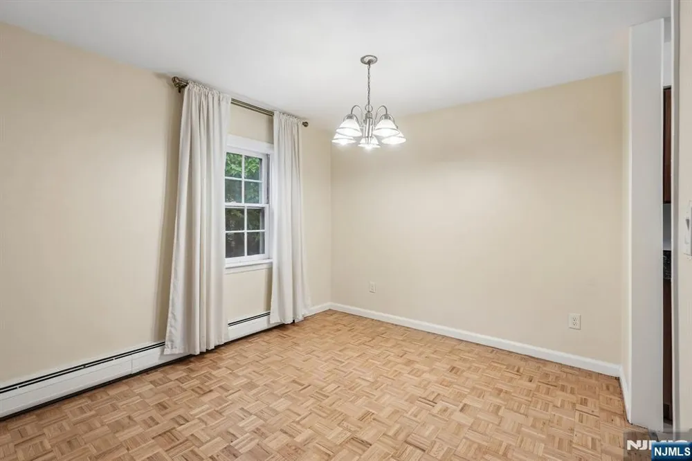 135-167 S Maple Avenue 143 B Ridgewood, NJ 07450
