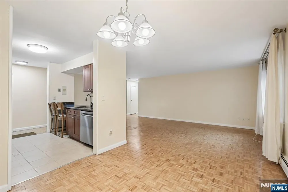 135-167 S Maple Avenue 143 B Ridgewood, NJ 07450