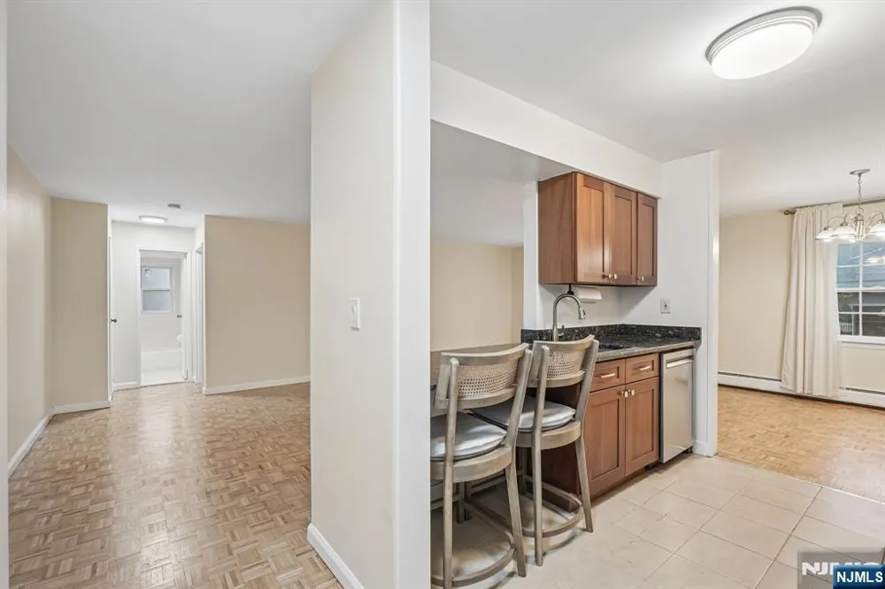 135-167 S Maple Avenue 143 B Ridgewood, NJ 07450