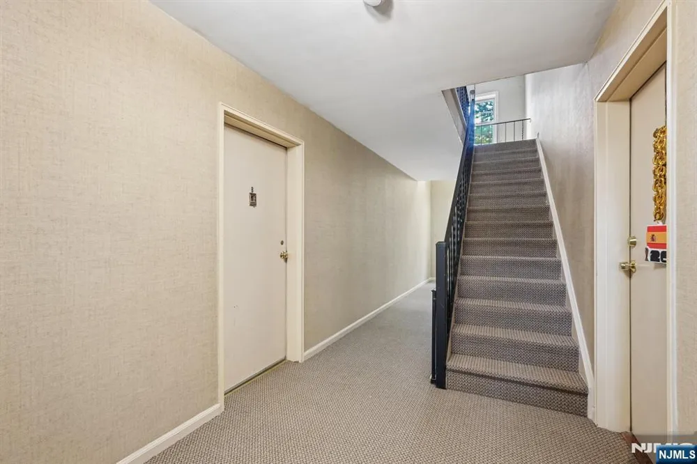 135-167 S Maple Avenue 143 B Ridgewood, NJ 07450