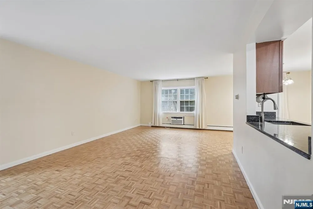 135-167 S Maple Avenue 143 B Ridgewood, NJ 07450