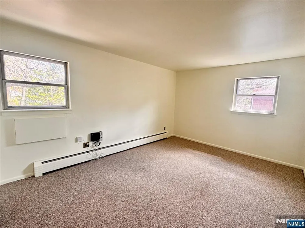401 W Madison Avenue 27 Dumont, NJ 07628