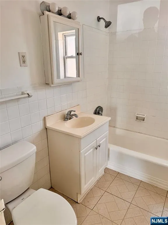 401 W Madison Avenue 27 Dumont, NJ 07628