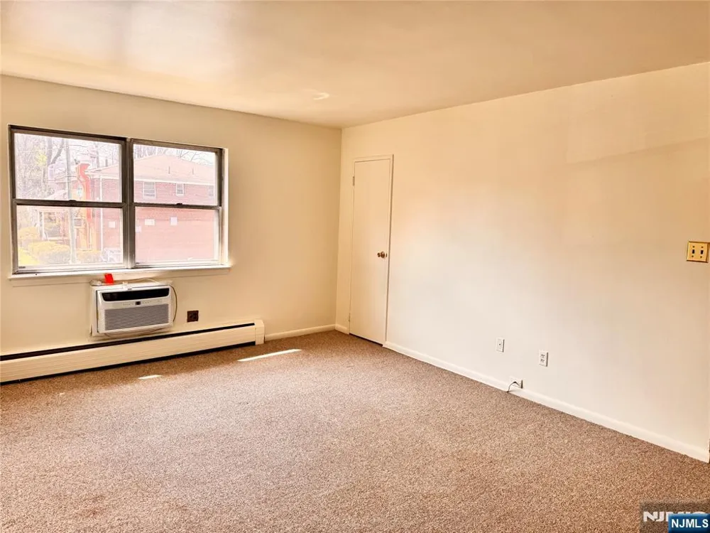 401 W Madison Avenue 27 Dumont, NJ 07628