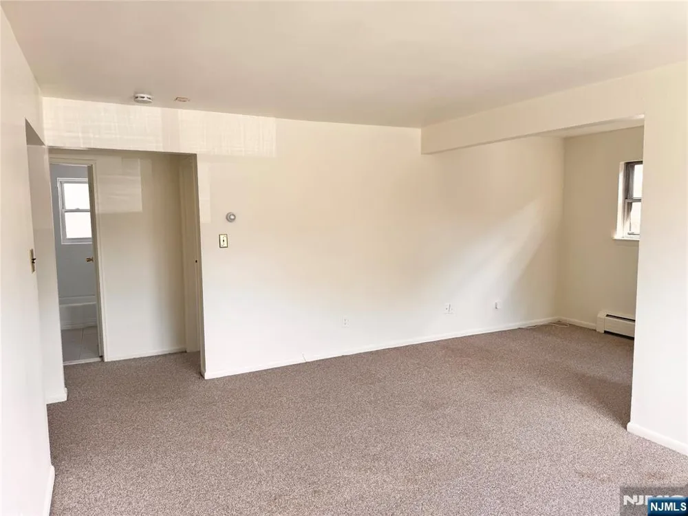 401 W Madison Avenue 27 Dumont, NJ 07628