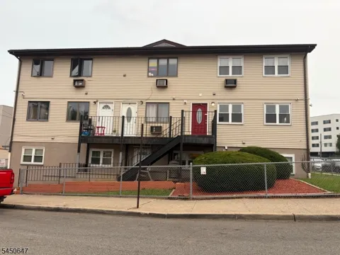 583 Main St #9 Unit 9