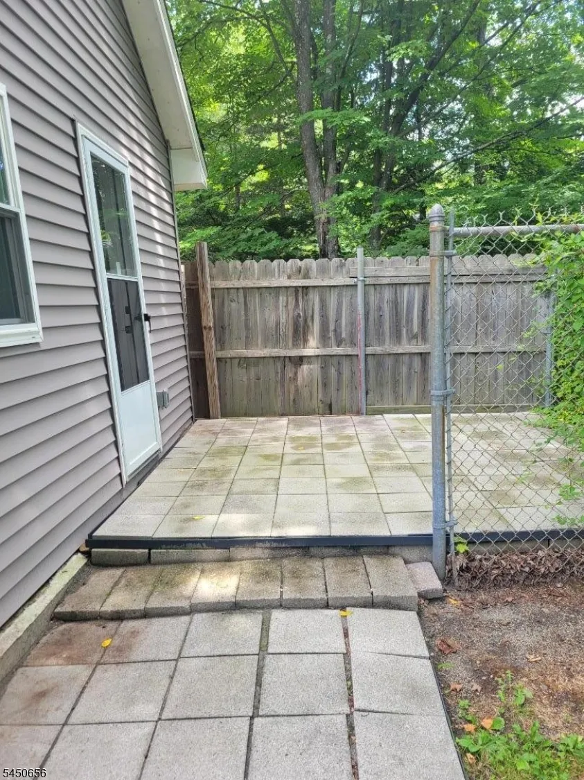 108 Magee Rd Ringwood, NJ 07456