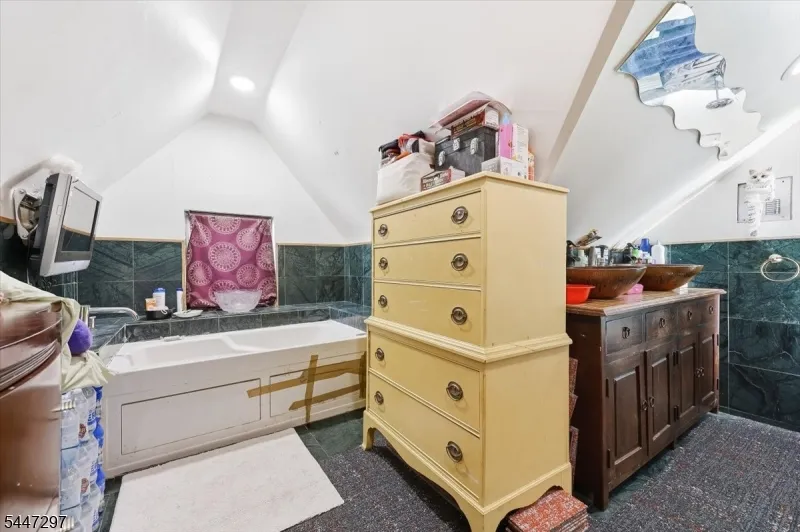 409 Tryon Ave Englewood City, NJ 07631