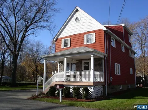 26 Grandview Avenue