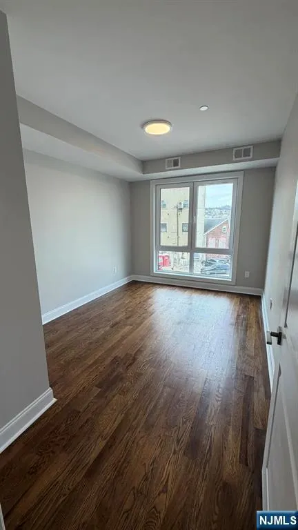 587 River Street 511 Paterson, NJ 07524