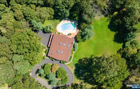 46 Overlook Road