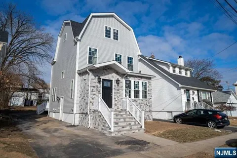 313 Livingston Avenue