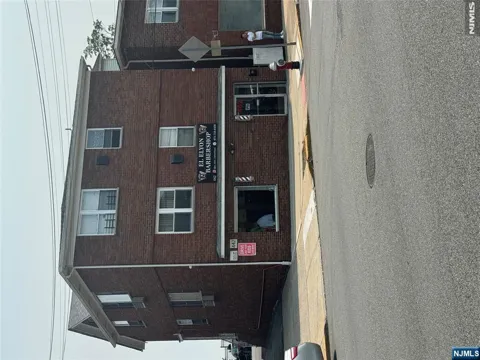 442 Ridge Road 1R
