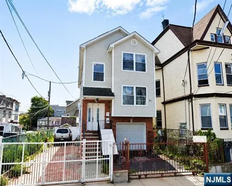 408 Ellison Street 2