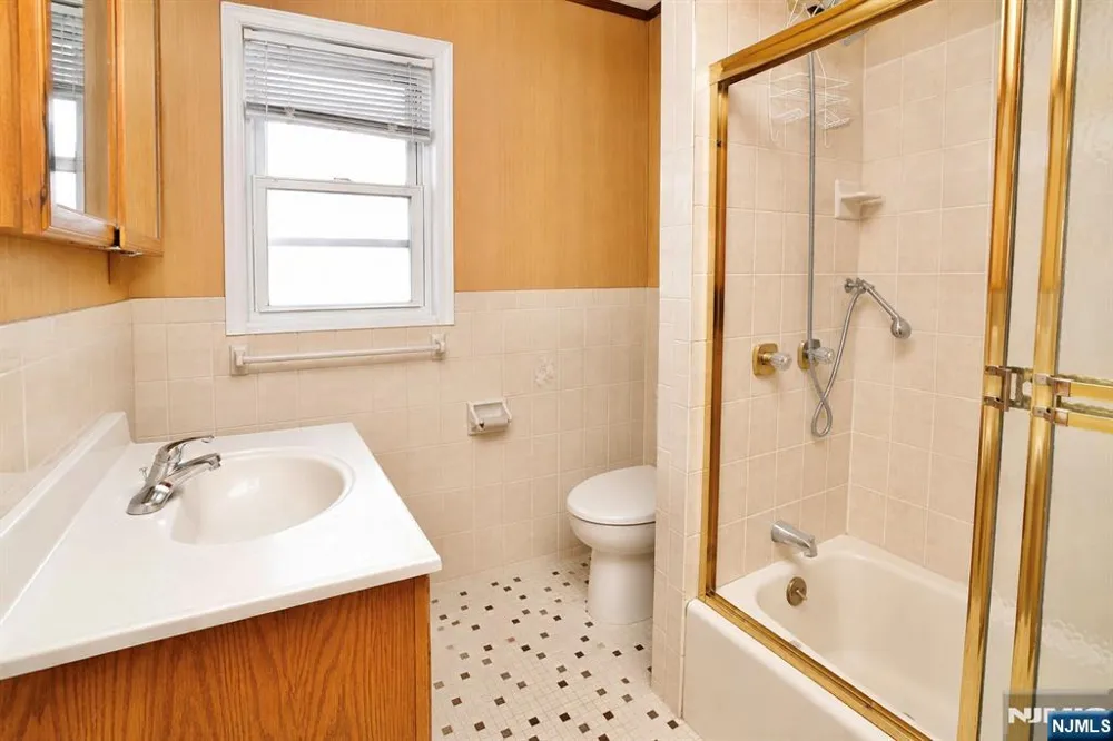 425 Davis Avenue Kearny, NJ 07032