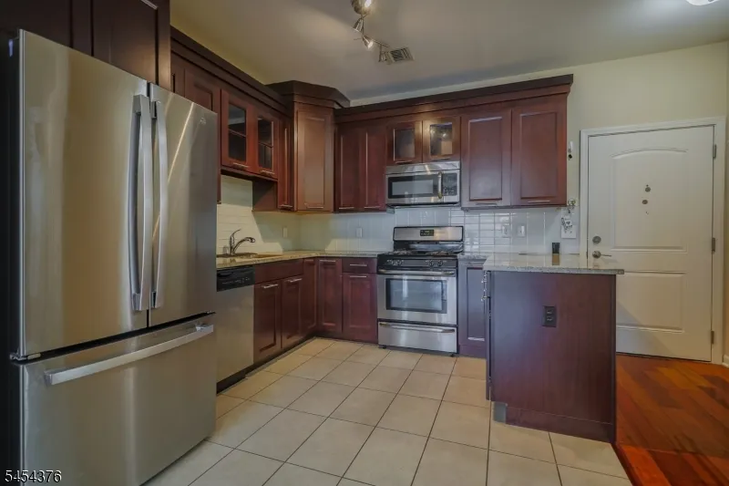 104 E Elizabeth Ave #403 Unit 403 Linden City, NJ 07036