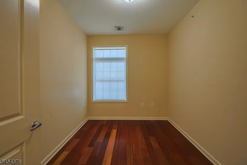 104 E Elizabeth Ave #403 Unit 403 Linden City, NJ 07036