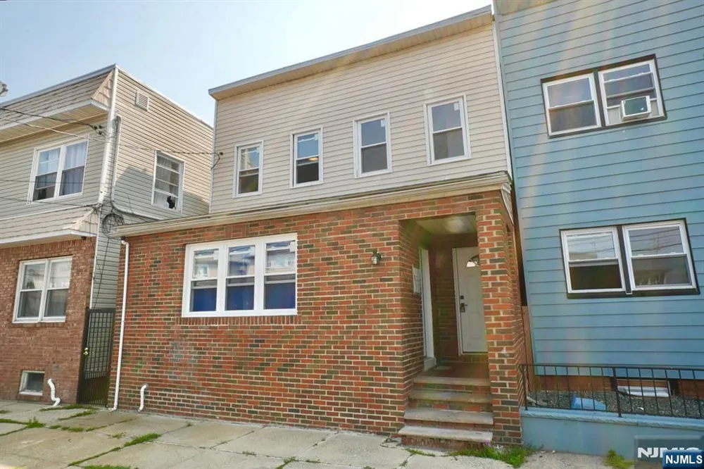 210 Sanford Avenue 2 Kearny, NJ 07032