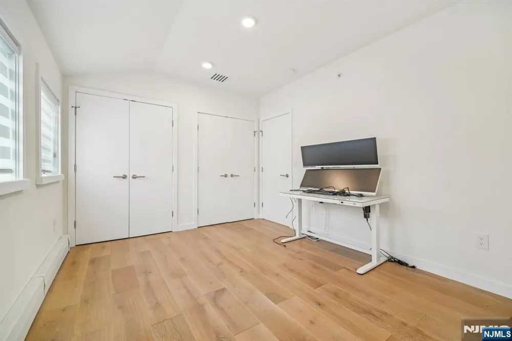 66B Henry Avenue Palisades Park, NJ 07650