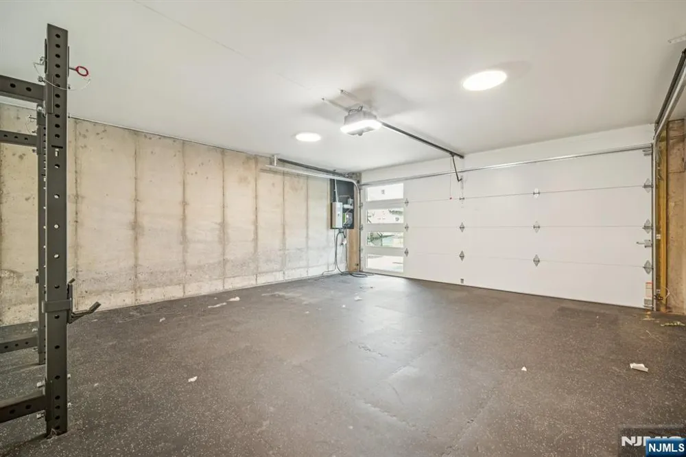 66B Henry Avenue Palisades Park, NJ 07650