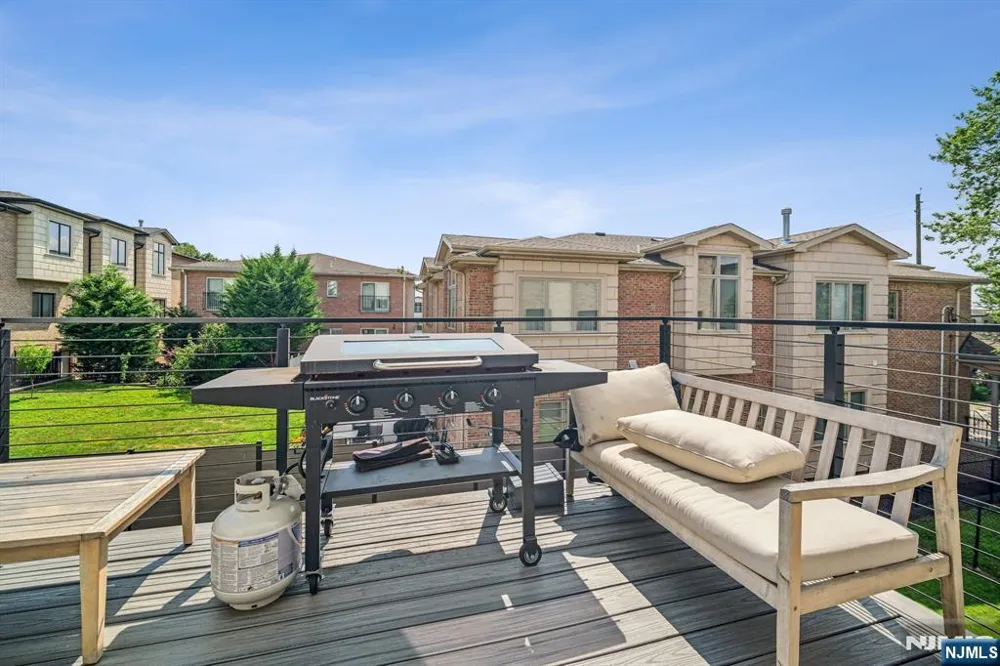 66B Henry Avenue Palisades Park, NJ 07650