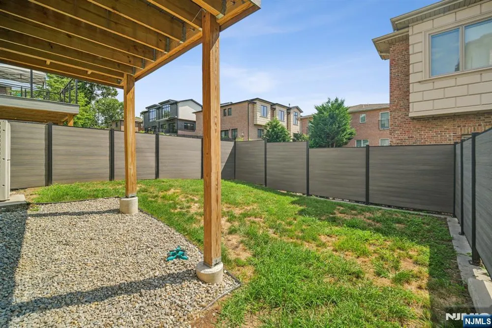 66B Henry Avenue Palisades Park, NJ 07650