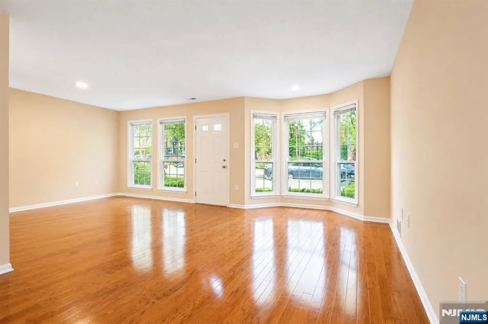 76 Boston Street Newark, NJ 07103