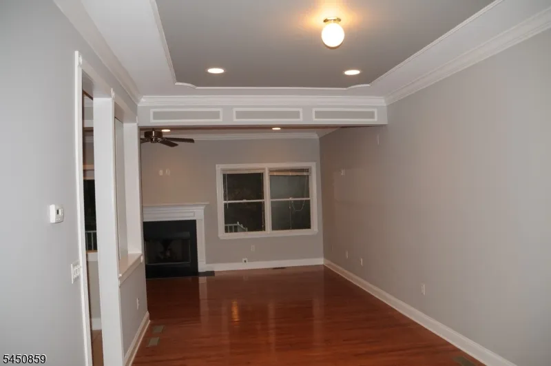 171 Autumn Ridge Rd Parsippany-Troy Hills, NJ 07950