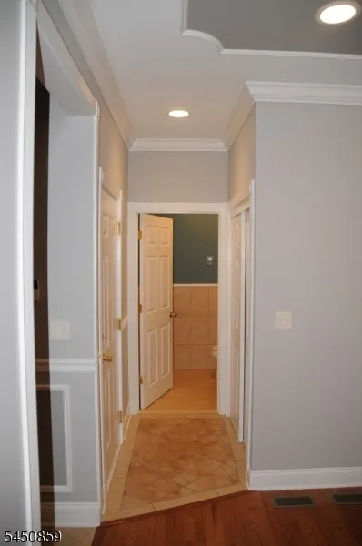 171 Autumn Ridge Rd Parsippany-Troy Hills, NJ 07950