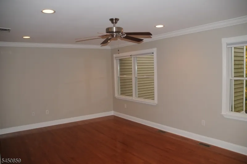 171 Autumn Ridge Rd Parsippany-Troy Hills, NJ 07950
