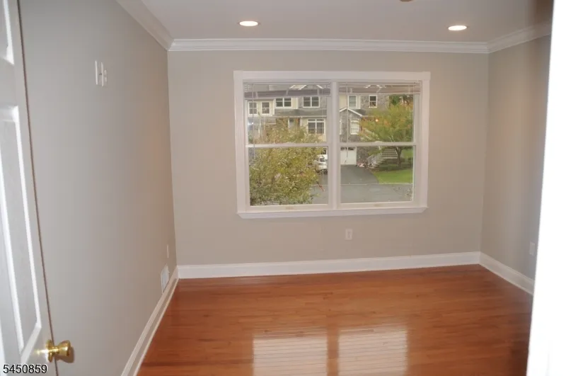 171 Autumn Ridge Rd Parsippany-Troy Hills, NJ 07950