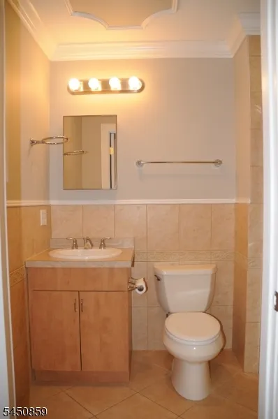 171 Autumn Ridge Rd Parsippany-Troy Hills, NJ 07950