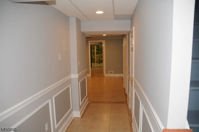 171 Autumn Ridge Rd Parsippany-Troy Hills, NJ 07950