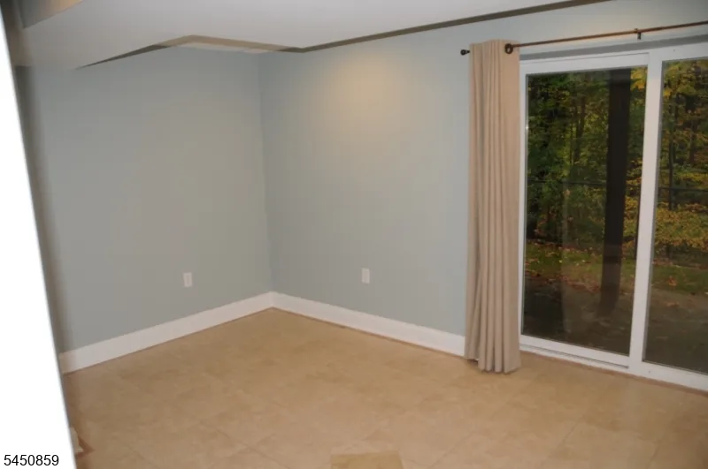 171 Autumn Ridge Rd Parsippany-Troy Hills, NJ 07950