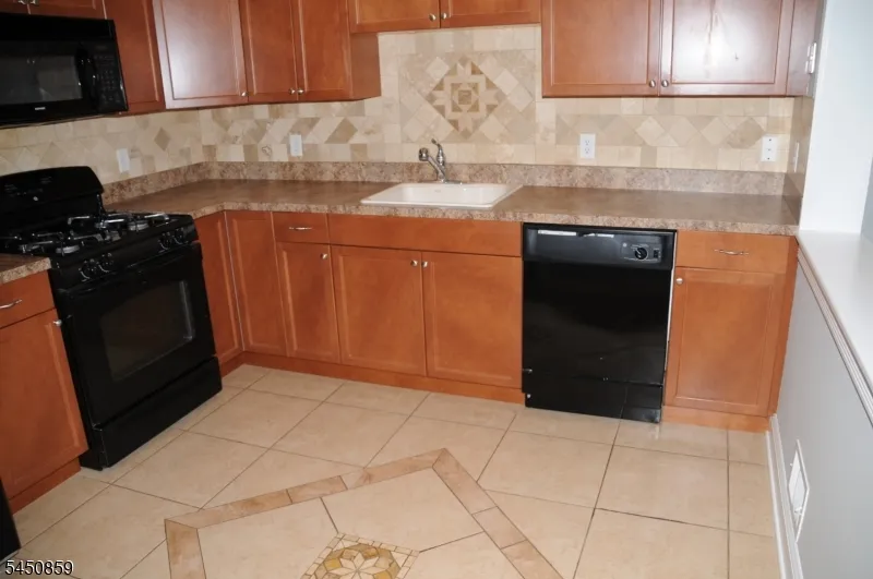 171 Autumn Ridge Rd Parsippany-Troy Hills, NJ 07950