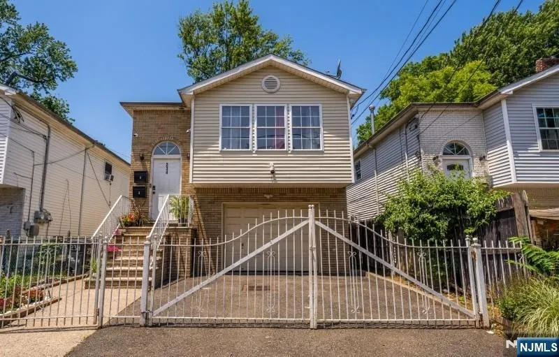 234 4th Street 1 Newark, NJ 07107