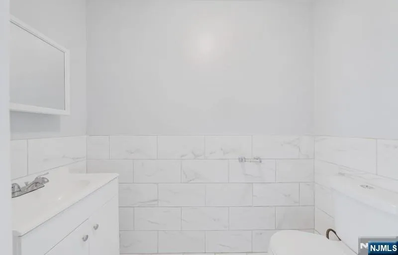 234 4th Street 1 Newark, NJ 07107