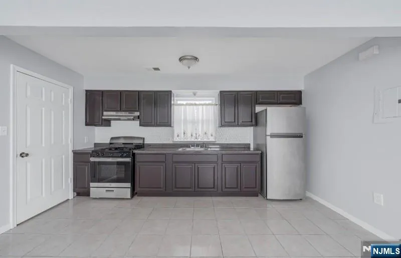 234 4th Street 1 Newark, NJ 07107