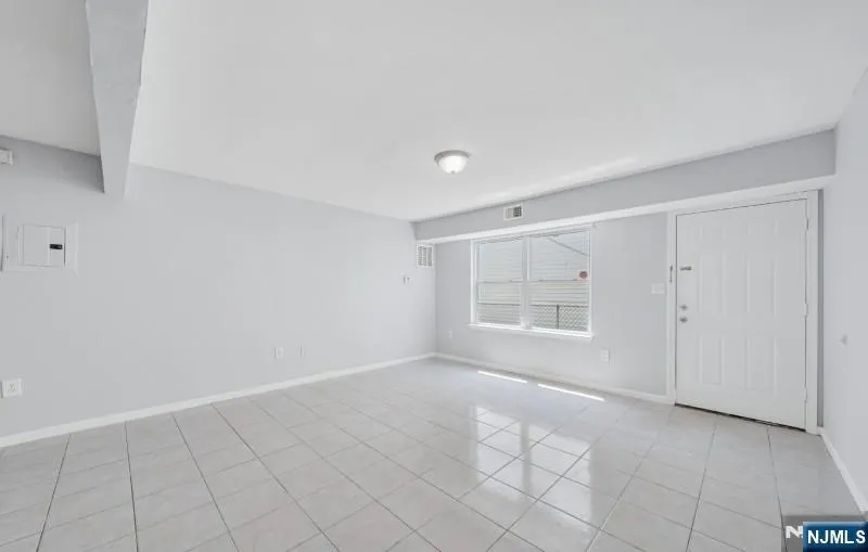 234 4th Street 1 Newark, NJ 07107