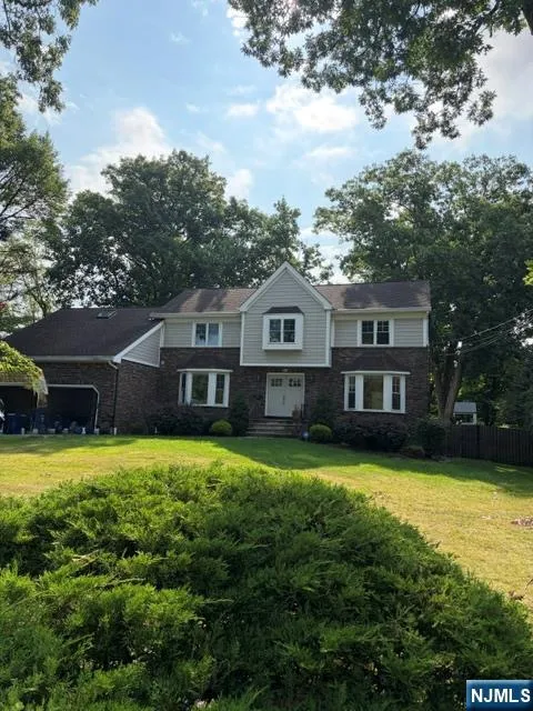 409 Woodland Street
