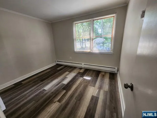 39 Mount Washington Drive Clifton, NJ 07013