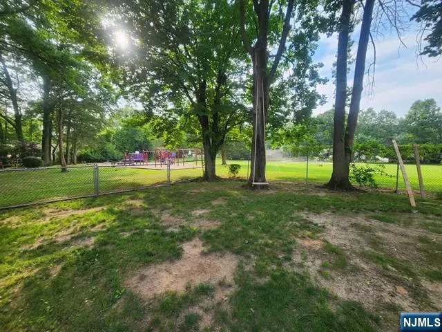 39 Mount Washington Drive Clifton, NJ 07013