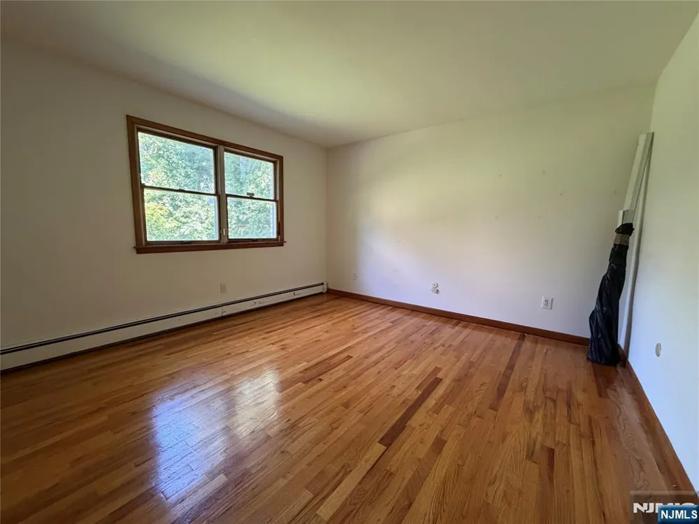 2465 2nd Street 1 Fort Lee, NJ 07024