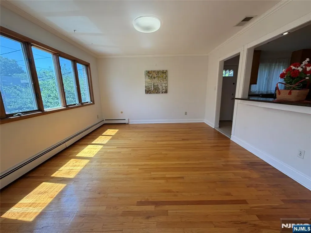 2465 2nd Street 1 Fort Lee, NJ 07024