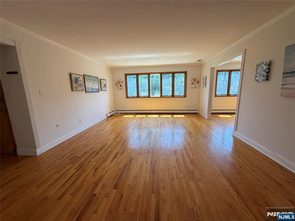 2465 2nd Street 1 Fort Lee, NJ 07024