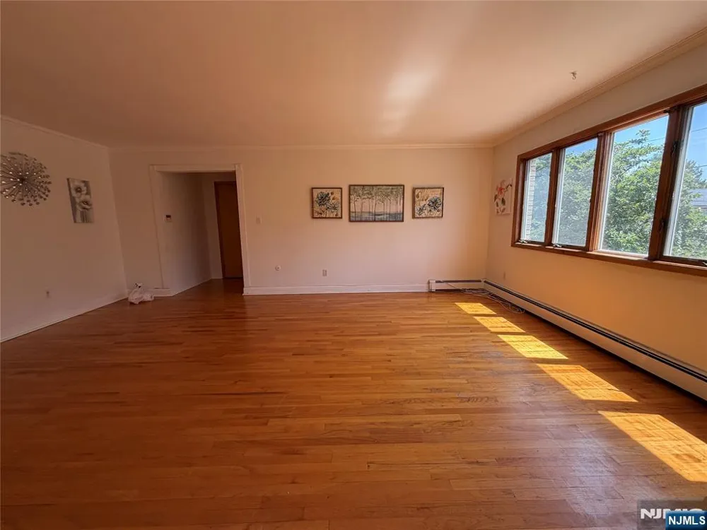 2465 2nd Street 1 Fort Lee, NJ 07024