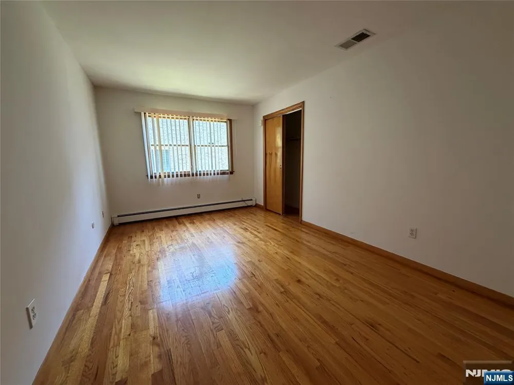 2465 2nd Street 1 Fort Lee, NJ 07024