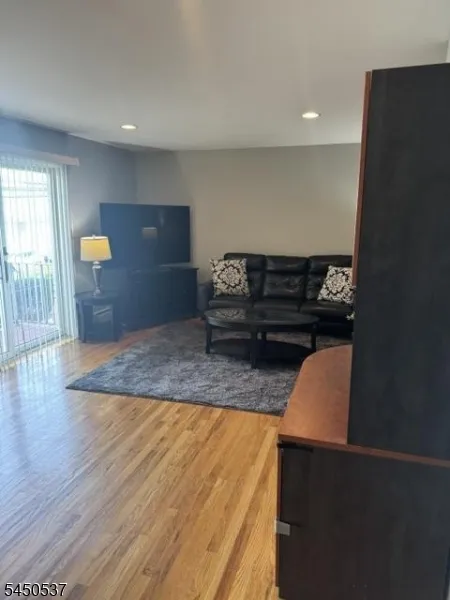 306 Hoover Ave #41 Unit 41 Bloomfield, NJ 07003